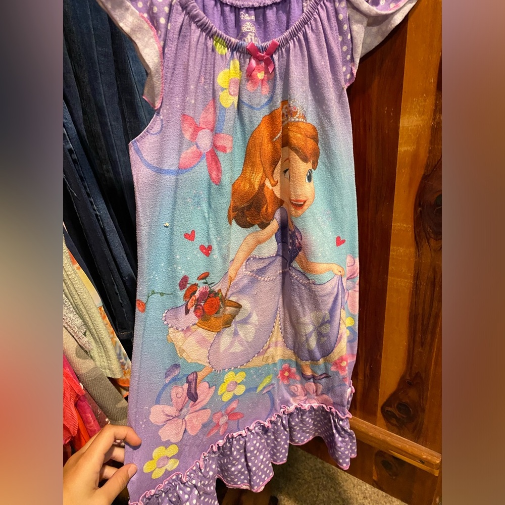 Sofia girls nightgown💜